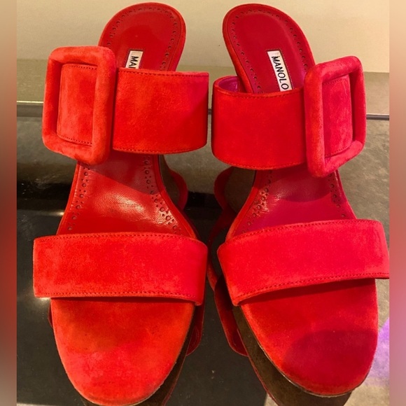 Authentic Manolo Blahnik Gable size 37 - Picture 2 of 5